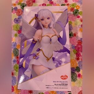 Re:Zero FIGURE - Emilia Ethereal Princess - NEW IN BOX!